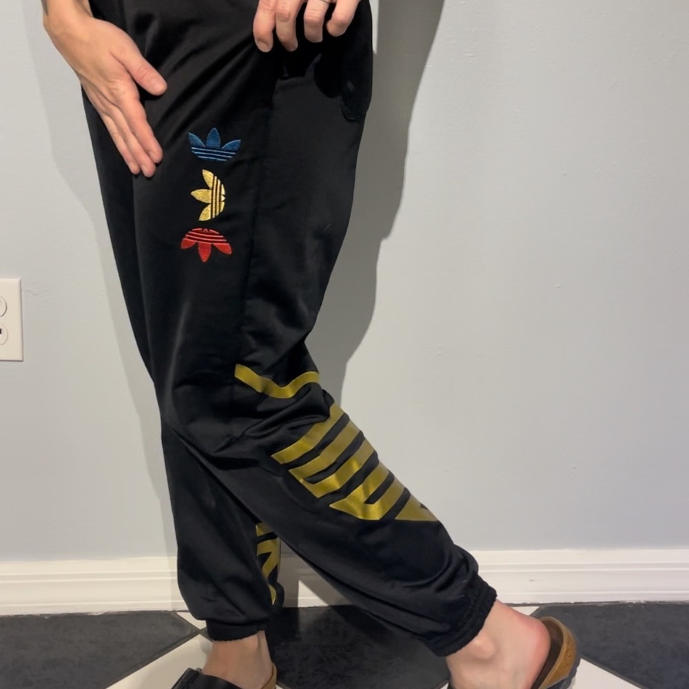 Adidas sweatpants